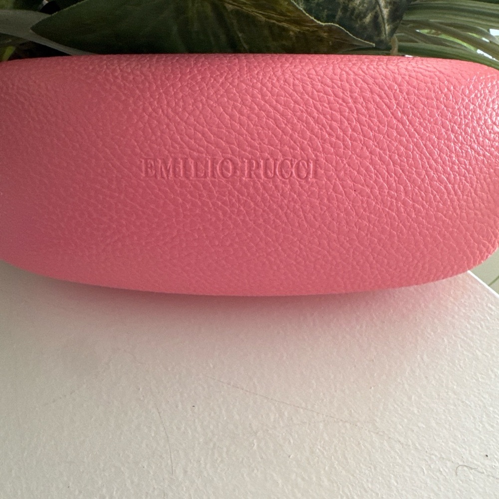 Bundle Sale!!🔥🔥🔥Emilio Pucci Vibrant Pink Clutch